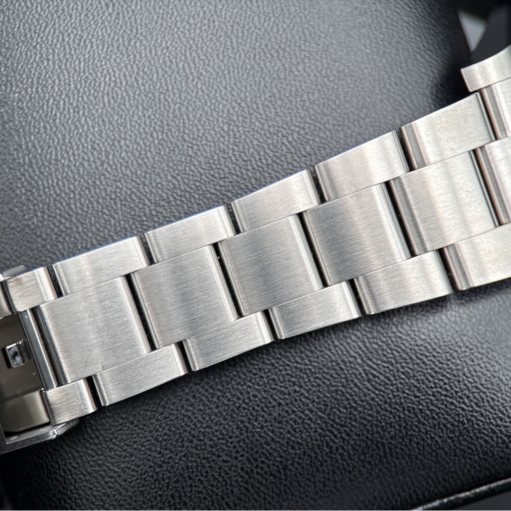 Rolex Submariner 126610lv Watch